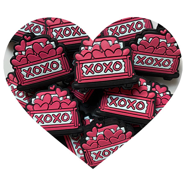 🙋‍♀️ XOXO Heart Truck Bead