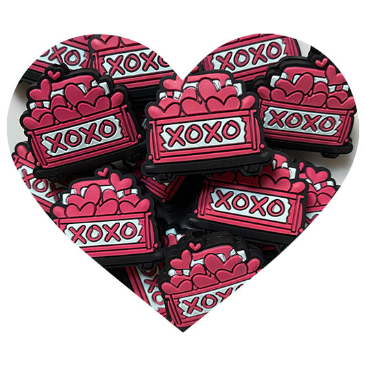 🙋‍♀️ XOXO Heart Truck Bead