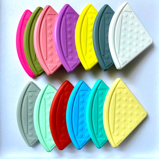 Silicone Chewy Bib Corner